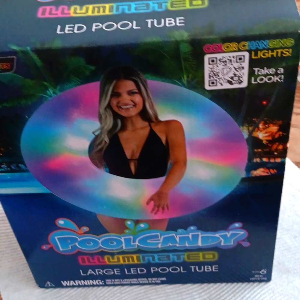 Pool Tube - New  - Ages 6+